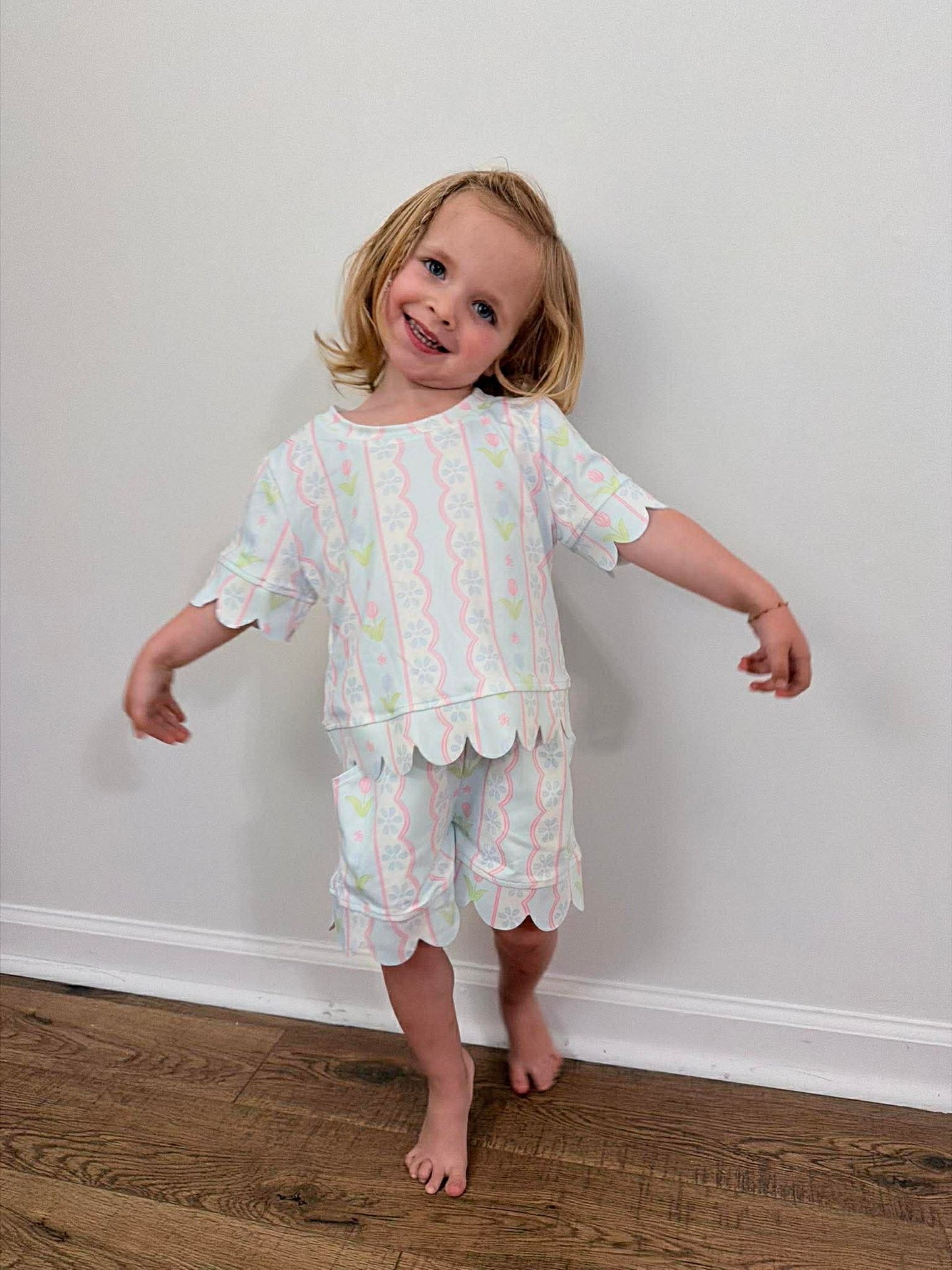 Blossom Scalloped Set