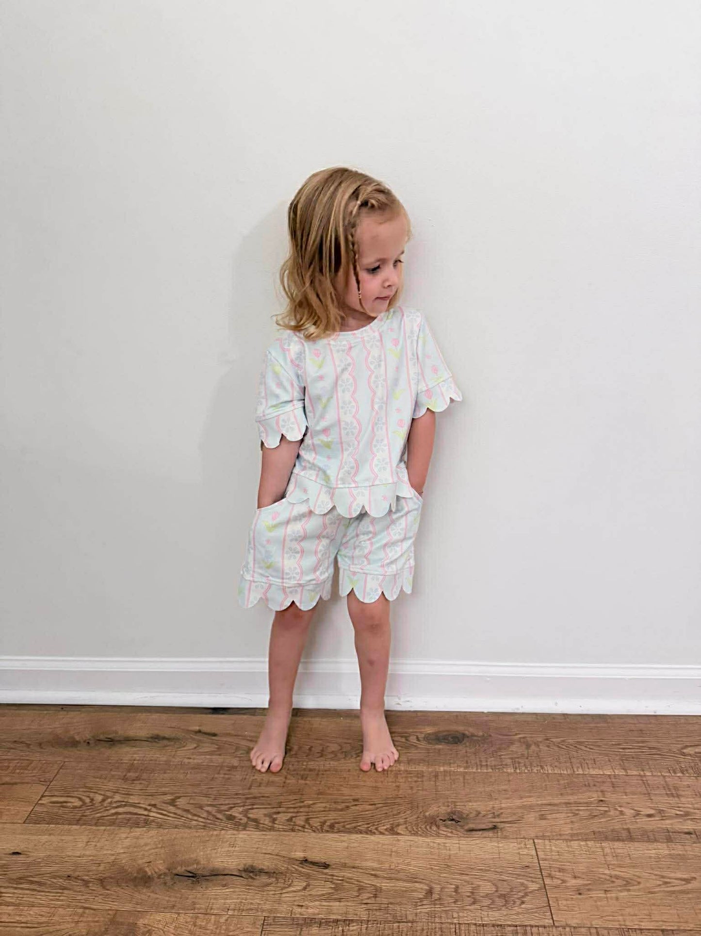 Blossom Scalloped Set