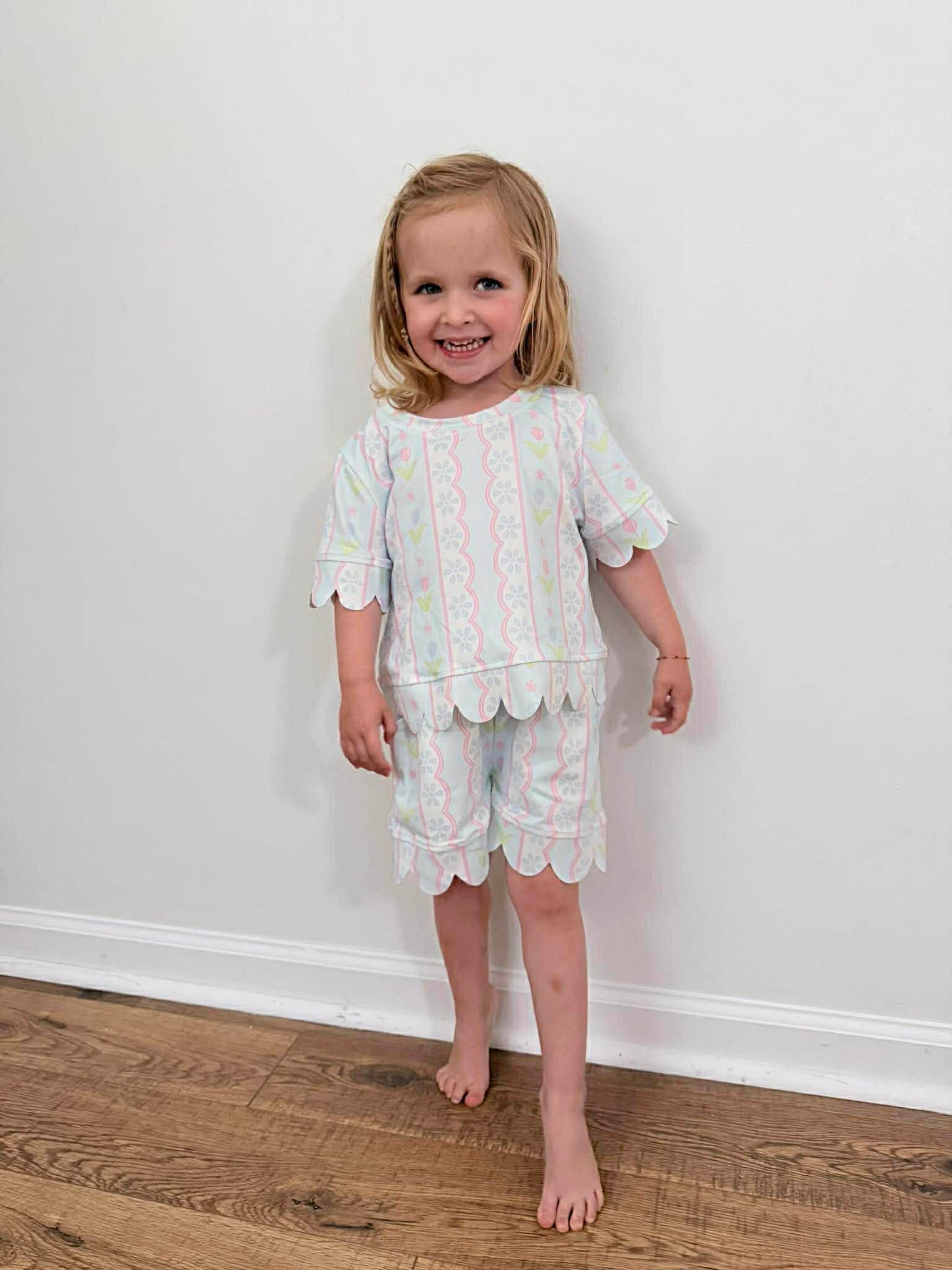 Blossom Scalloped Set
